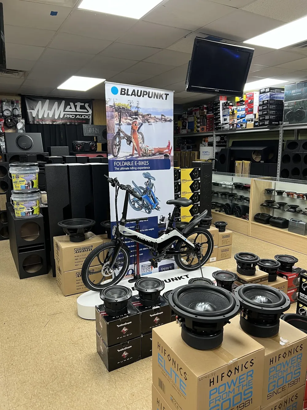 Car audio & tint work by Torres Sounds